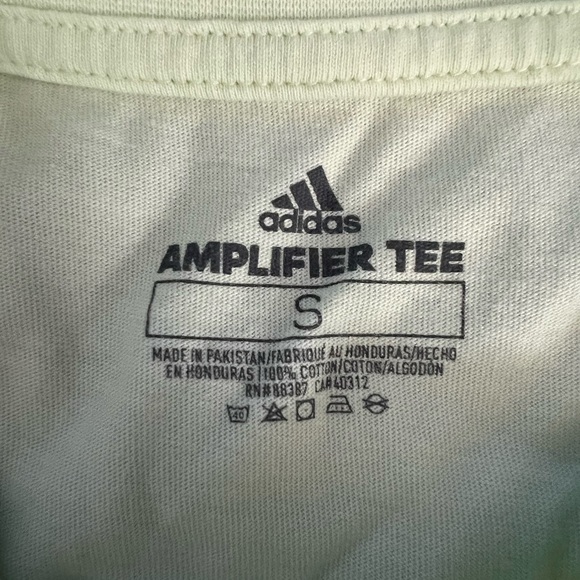 Adidas light lime green tshirt in size Small - Picture 3 of 4